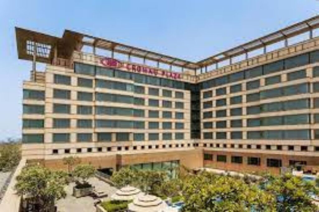 How to reach Crowne Plaza Sector 29 City Gurugram crowne plaza sector 29