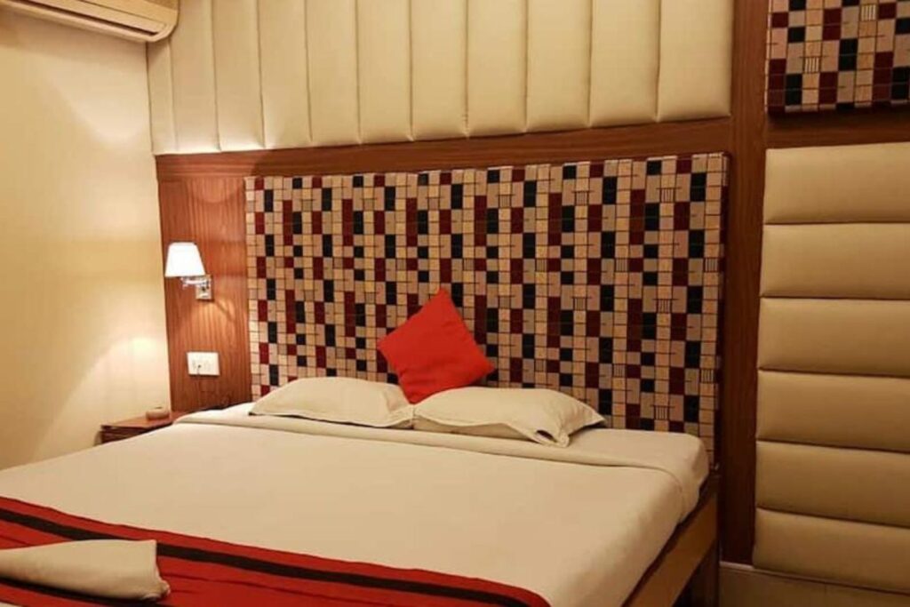 How to reach Hotel 233 Park Street Kolkata West Bengal hotel 233 park street