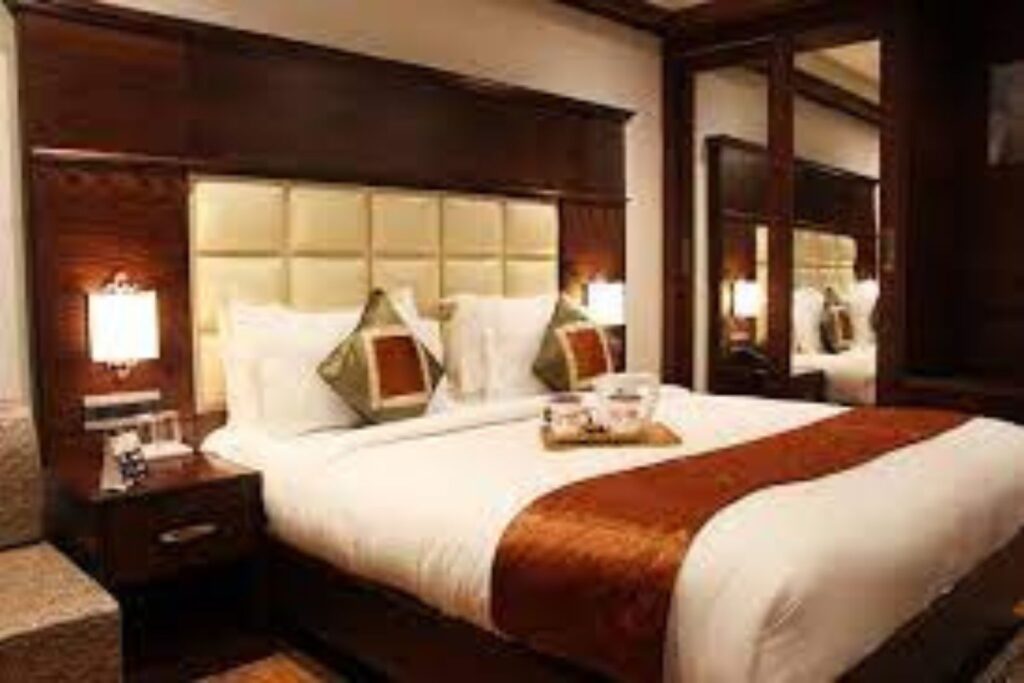 How to reach Hotel Ch2 Srinagar hotel ch2