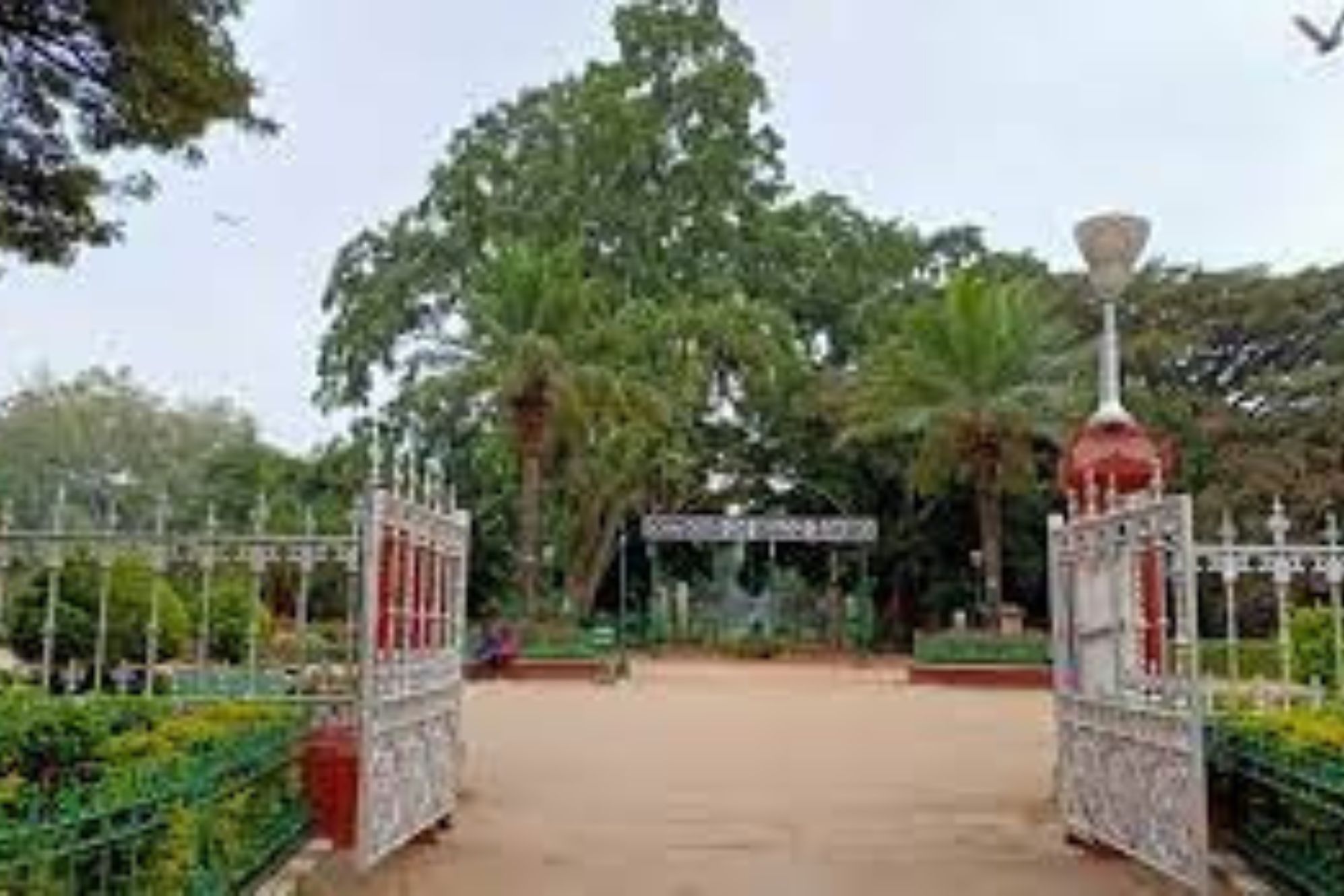 lalbagh gate 2