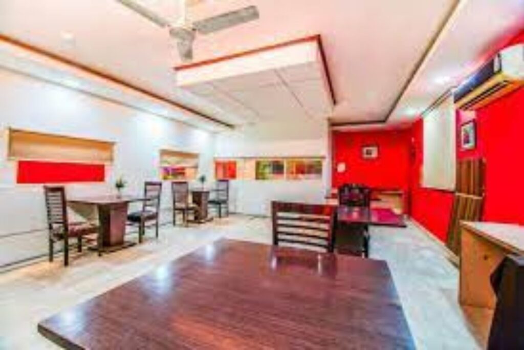 How to reach Oyo 9272 Hotel South View New Delhi oyo 9272 hotel south view