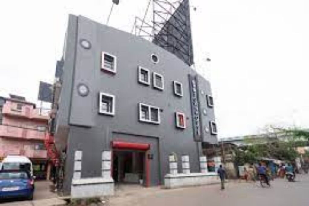 How to reach Oyo Townhouse 229 Hotel Mannat International Kolkata oyo townhouse 229 hotel mannat international