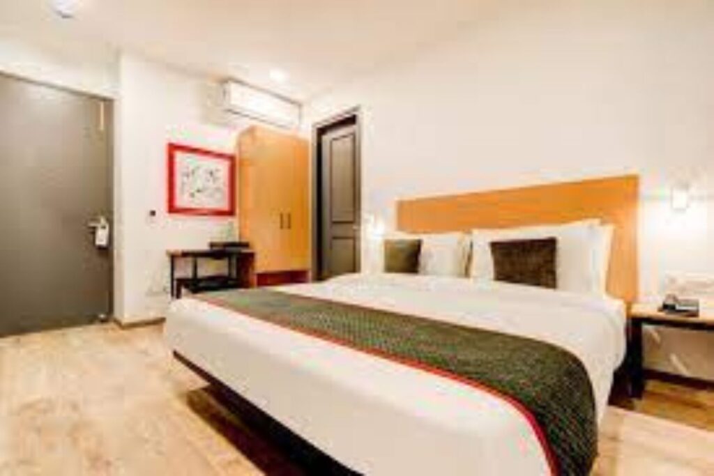 oyo townhouse 282 golf course road gurgaon