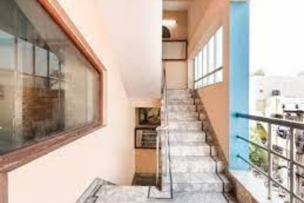 How to reach Spot On 63792 Vaasthu Inn City Visakhapatnam spot on 63792 vaasthu inn