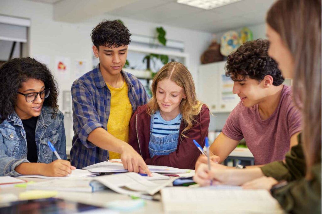 Financial Literacy for Teens: What Schools Should Teach