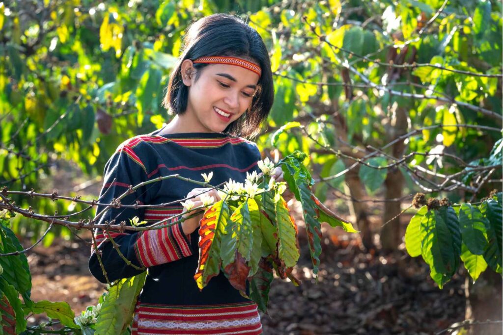 Urban Foraging: Finding Wild Food in the City